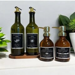 5 PARÇA GOLD TIPA VE POMPALI SET AMBER CAM ŞİŞE SET 2 ADET YAĞDANLIK - 1 ADET SABUNLUK SET